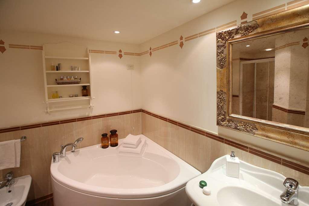 Alpen Suite Hotel Madonna Camera foto
