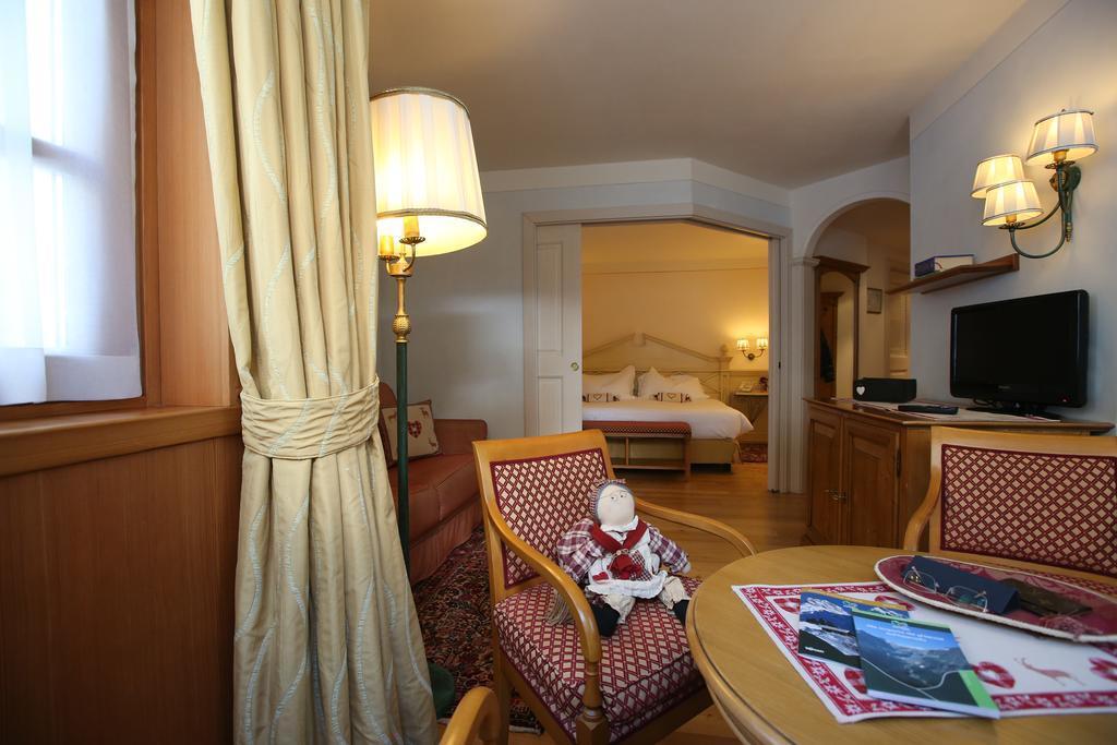 Alpen Suite Hotel Madonna Esterno foto