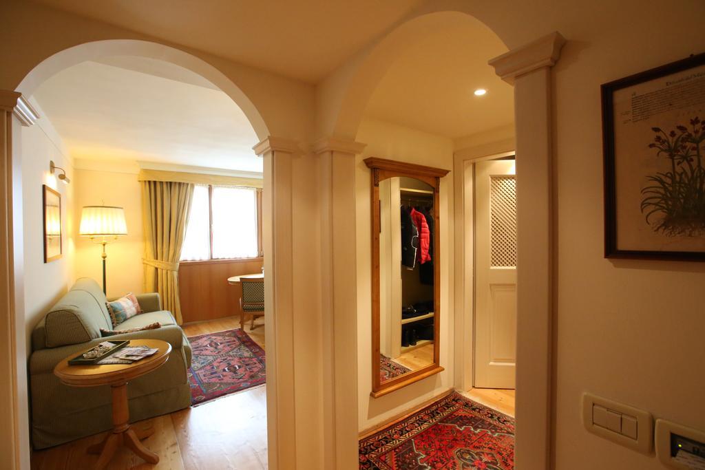 Alpen Suite Hotel Madonna Esterno foto