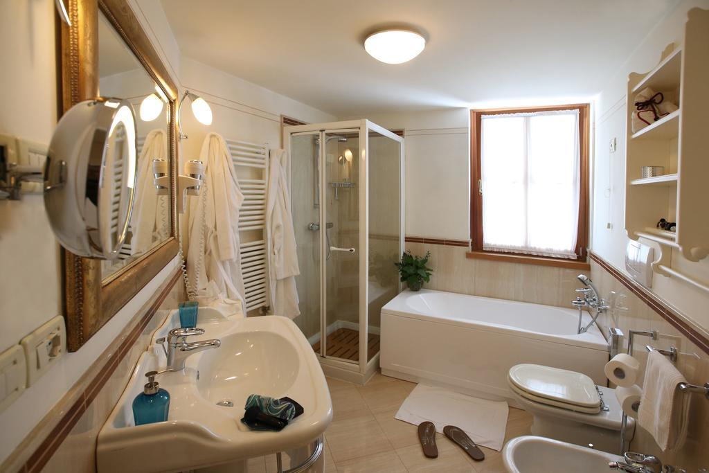Alpen Suite Hotel Madonna Esterno foto