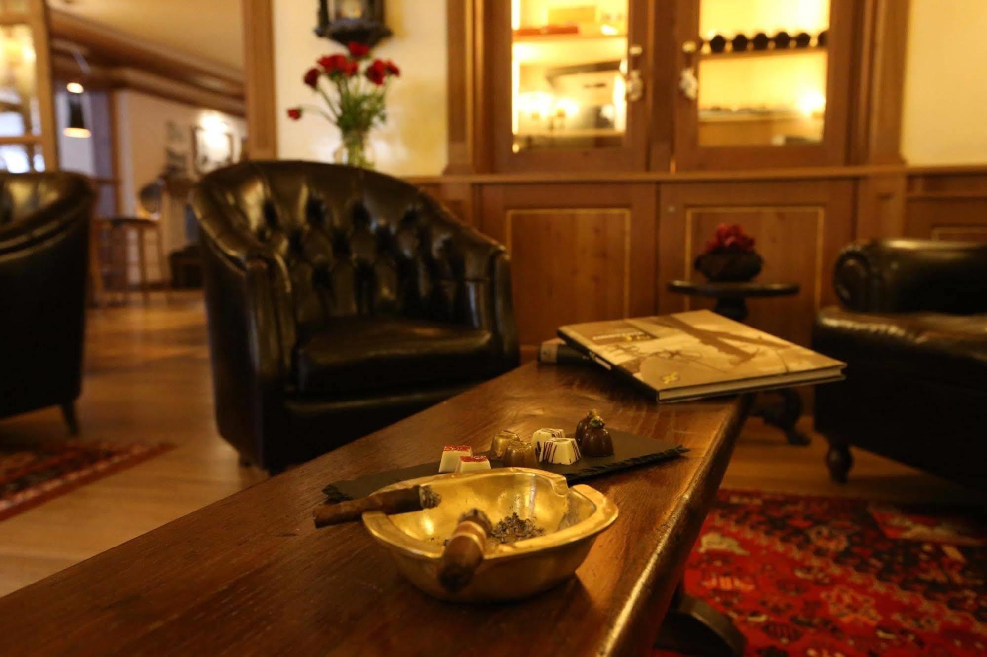 Alpen Suite Hotel Madonna Esterno foto